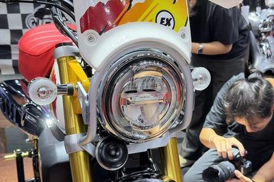 Monkey EX Custom Edition trình làng: Đậm chất Enduro, giá gần trăm triệu