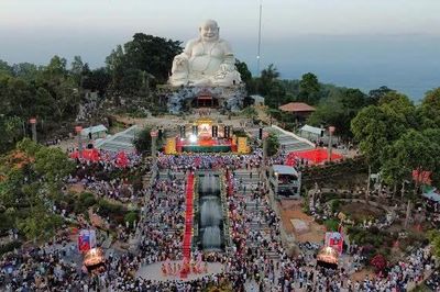 Nhiều hoạt động ý nghĩa tại lễ hội Vu Lan Thiên Cấm Sơn