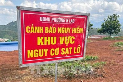 Lâm Đồng khoanh vùng nguy hiểm, cảnh báo sạt trượt đất tại B'Lao
