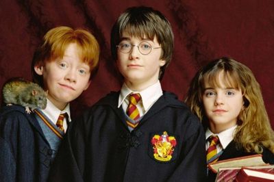 Harry Potter và Hòn Đá Phù Thủy thống trị phòng vé Việt ngày đầu tái chiếu