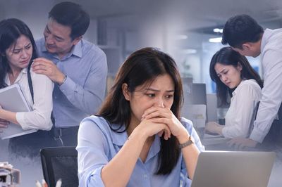 Quấy rối tình dục nơi làm việc - Bài 2: Làm gì để tự bảo vệ sau khi lên tiếng?