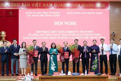 Đưa bộ máy tham mưu chiến lược về dân vận trở về đúng nơi gần dân nhất, sát dân nhất
