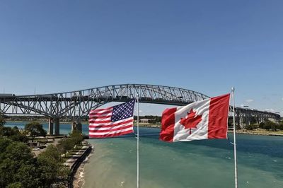 Canada áp thuế trả đũa lên hơn 700 mặt hàng Mỹ, chiến tranh thương mại với Washington leo thang
