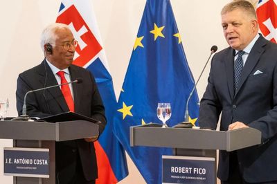 Thủ tướng Slovakia kêu gọi EU cạnh tranh với Trung Quốc thay vì dựng rào cản thương mại