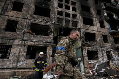 Nga gia tăng tập kích Ukraine và thử nghiệm tàu ngầm mang siêu vũ khí