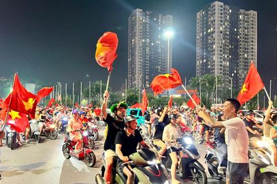 Bắc Ninh: Hàng nghìn người hâm mộ xuống đường mừng Việt Nam vô địch ASEAN Cup 2026