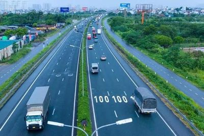 CSGT bắt đầu xử phạt lỗi không giữ khoảng cách an toàn từ 27/8/2026