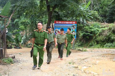 Tìa Dình quyết tâm giữ vững xã không ma túy
