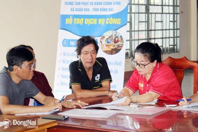 Khi chính quyền làm việc theo giờ của dân