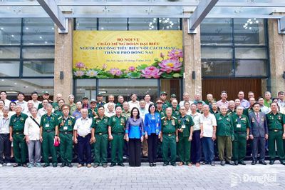 Bộ Nội vụ tiếp đoàn đại biểu người có công thành phố Đồng Nai