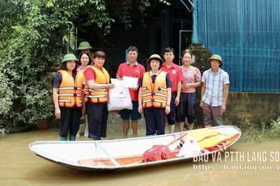 Thăm, tặng 440 suất quà người dân bị ảnh hưởng bởi bão số 4 tại các xã: Cai Kinh, Hữu Lũng, Tuấn Sơn, Nhất Hoà, Công Sơn