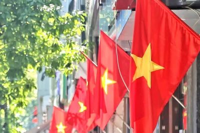 Thông báo treo cờ Tổ quốc chào mừng Quốc khánh 2/9