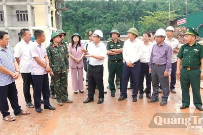 Đẩy nhanh tiến độ thi công các dự án Trường nội trú tiểu học và THCS Thượng Trạch, Dân Hóa