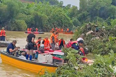 Thái Nguyên: Tìm thấy thi thể một nạn nhân vụ lật xuồng tại đập tràn Tân Thái