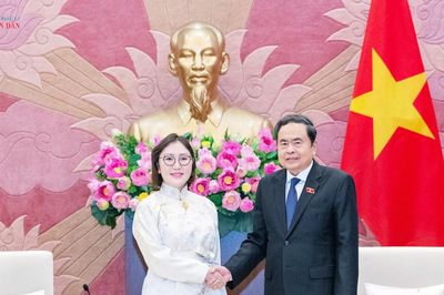 Chủ tịch Quốc hội Trần Thanh Mẫn tiếp Đại sứ Mông Cổ tại Việt Nam