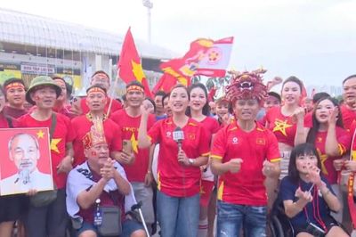 Không khí tại SVĐ Mỹ Đình trước trận chung kết ASEAN Cup Việt Nam – Thái Lan