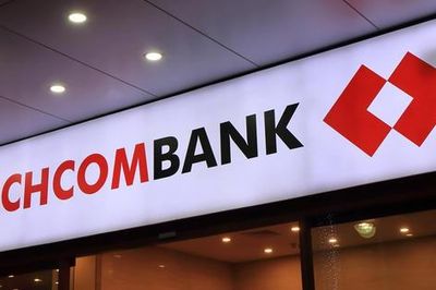 Techcombank giảm tỷ lệ chia cổ tức bằng cổ phiếu từ 60% xuống 50%