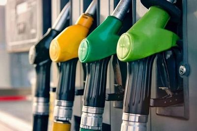 Giá xăng dầu hôm nay 26/8: Tiếp đà giảm mạnh