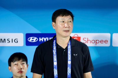 Trực tiếp họp báo Việt Nam 2-2 Thái Lan: HLV Kim Sang-sik ăn mừng vô địch