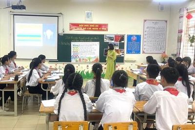 Cán bộ quản lý trường học Hà Nội giảm 42,74% sau sắp xếp