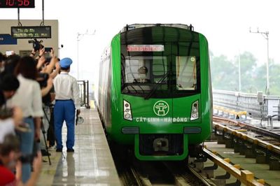 Người dân, du khách nhận vé xe buýt, tàu điện miễn phí trong 5 ngày nghỉ lễ 2/9 như thế nào?