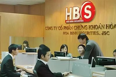 Cổ phiếu Chứng khoán Hòa Bình (HBS) sắp bị đình chỉ giao dịch