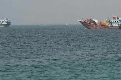 Iran tuyên bố không cho tàu quân sự qua eo biển Hormuz theo thỏa thuận với Oman