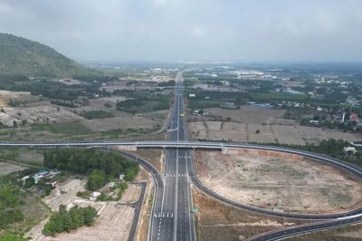Khắc phục ngay lún nứt, hư hỏng trên cao tốc Biên Hòa - Vũng Tàu