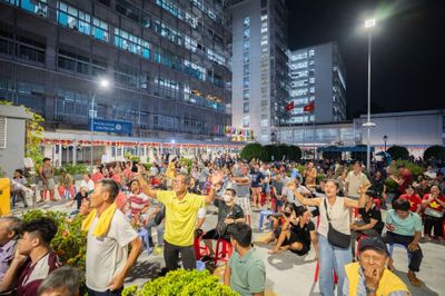 Bệnh viện Chợ Rẫy khác lạ trong đêm Việt Nam vô địch ASEAN Cup 2026