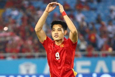 Quê nhà Đình Bắc tưng bừng đến đêm, bố Hai Long hé lộ dự định ăn mừng