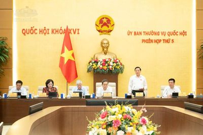 Gian lận điện, nước, xăng dầu: Cần quy định rõ trách nhiệm hoàn trả, bồi thường người dân