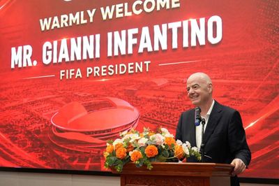 Chủ tịch FIFA tin Việt Nam có thể trở thành cường quốc bóng đá thế giới