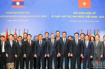 Việt Nam-Lào tiếp tục tăng cường hợp tác, đưa quan hệ chính trị hai nước đi vào chiều sâu