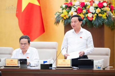 Phiên họp thứ 5 Ủy ban Thường vụ Quốc hội: Giảng viên luật có thể trở thành luật sư