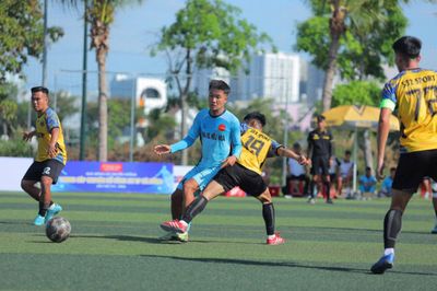 Tân binh thắng như chẻ tre, đẩy 2 ông lớn vào thế một mất một còn