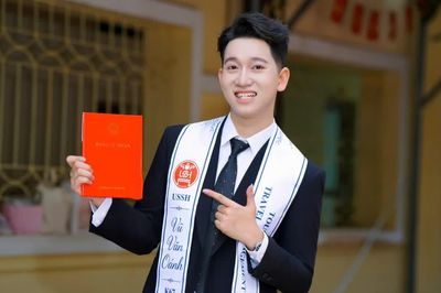 Chàng thủ khoa 2K4 thành công nhờ tâm thế cầu thị cùng nguồn năng lượng tích cực