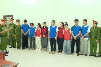 Thủ tướng gửi thư khen Công an Thanh Hóa, Công an TPHCM vụ triệt phá đường dây buôn lậu kim cương