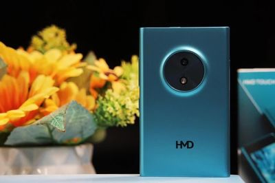 HMD ra mắt điện thoại 'cục gạch' có AI gây tranh cãi