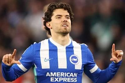 Man United chi 50 triệu bảng mua hậu vệ
