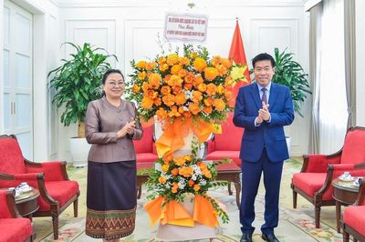 Đại sứ quán Lào tại Việt Nam chúc mừng Quốc khánh Việt Nam