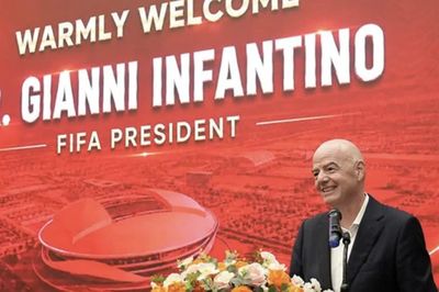 Chủ tịch FIFA đánh giá cao tiềm năng vươn tầm của bóng đá Việt Nam
