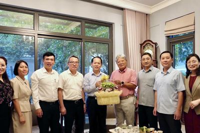 Lãnh đạo Bộ Tư pháp thăm nguyên lãnh đạo Bộ qua các thời kỳ