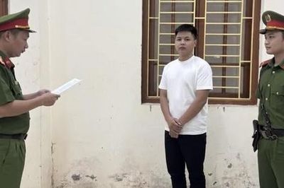 Khởi tố đối tượng sản xuất, buôn bán hơn 1.000 sản phẩm giả mạo nhãn hiệu