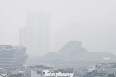 Hà Nội mù mịt trong ngày ô nhiễm không khí đứng thứ hai thế giới