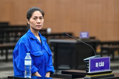 Giám đốc show 'về đây bốn cánh chim trời' bị tuyên phạt 2 năm tù