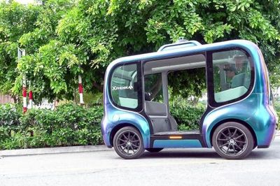 Hà Nội cho phép thử nghiệm xe buýt tự hành, robot taxi