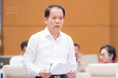 Đề xuất tiêu chuẩn của luật sư phải có bản lĩnh chính trị vững vàng, liêm chính