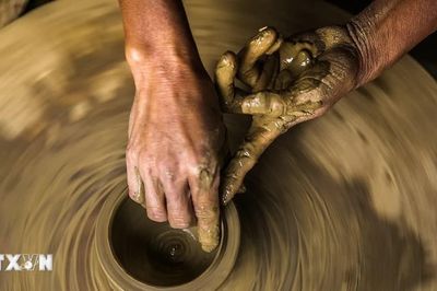 Bát Tràng phát huy giá trị truyền thống thông qua định hình làng nghề số