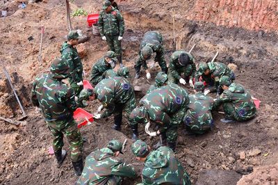 Quy tập thêm 9 bộ hài cốt liệt sĩ tại Công viên Lê Thị Riêng
