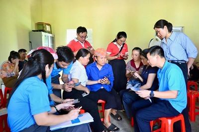 Dương Quỳ đẩy mạnh phong trào 'Bình dân học vụ số'